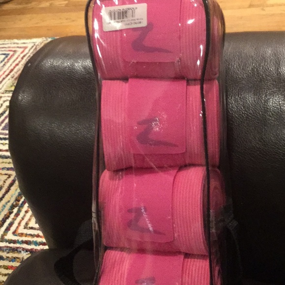 Horze Other - Horze fleece/elastic Nest bandages 4 new! 🦄
